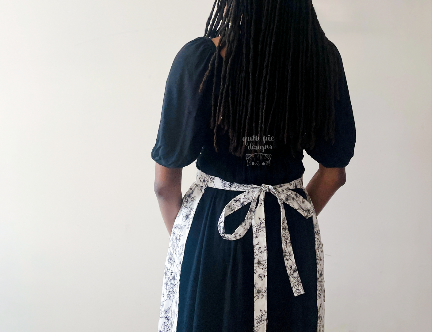 Cotton Vintage-Inspired Apron